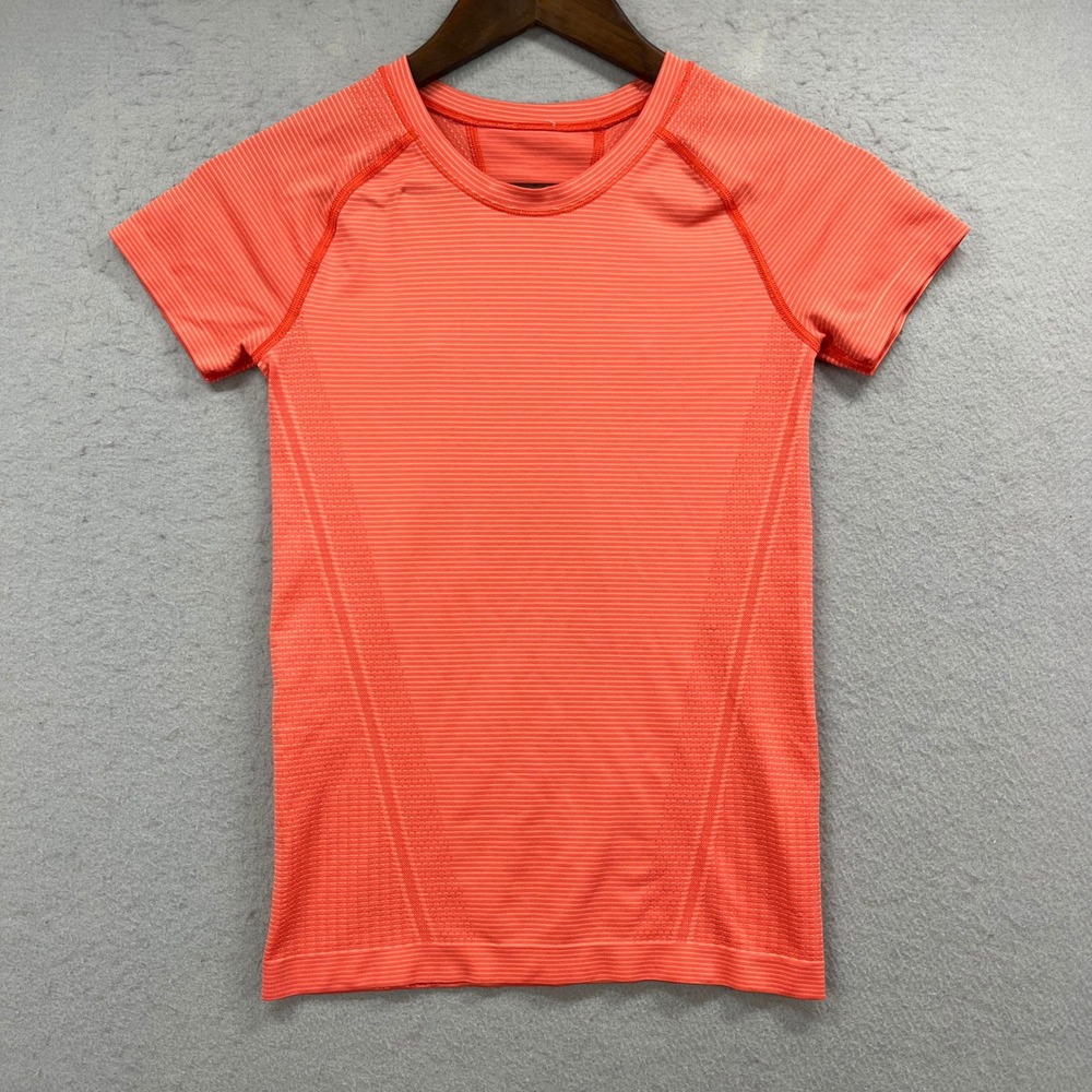 Athleta Tee Womens XS/S‎ Coral Orange Striped Seamless Mesh Athletic Workout Top